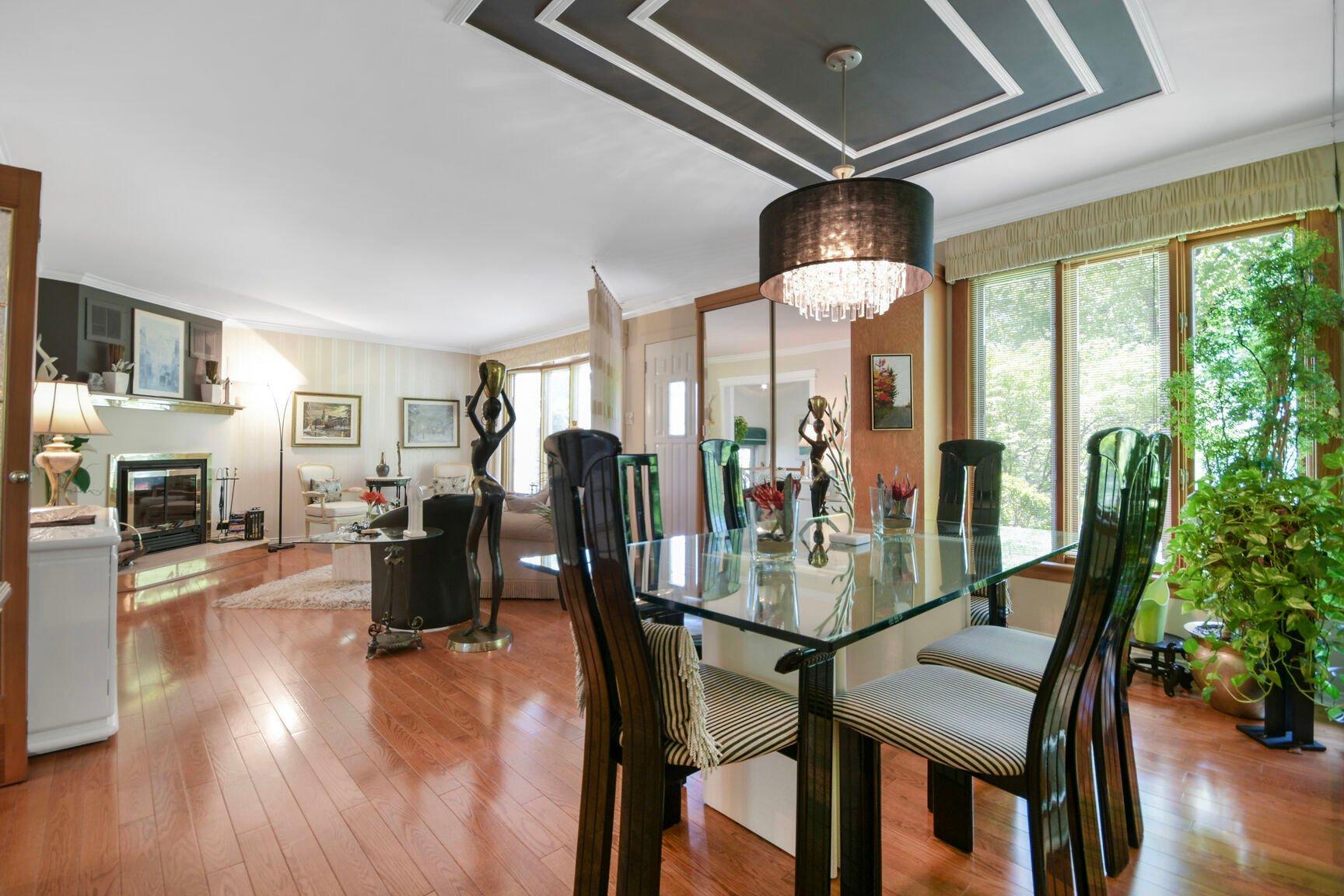 









3516


Rue Isabelle

,
Laval (Fabreville),




QC
H7P3N6


