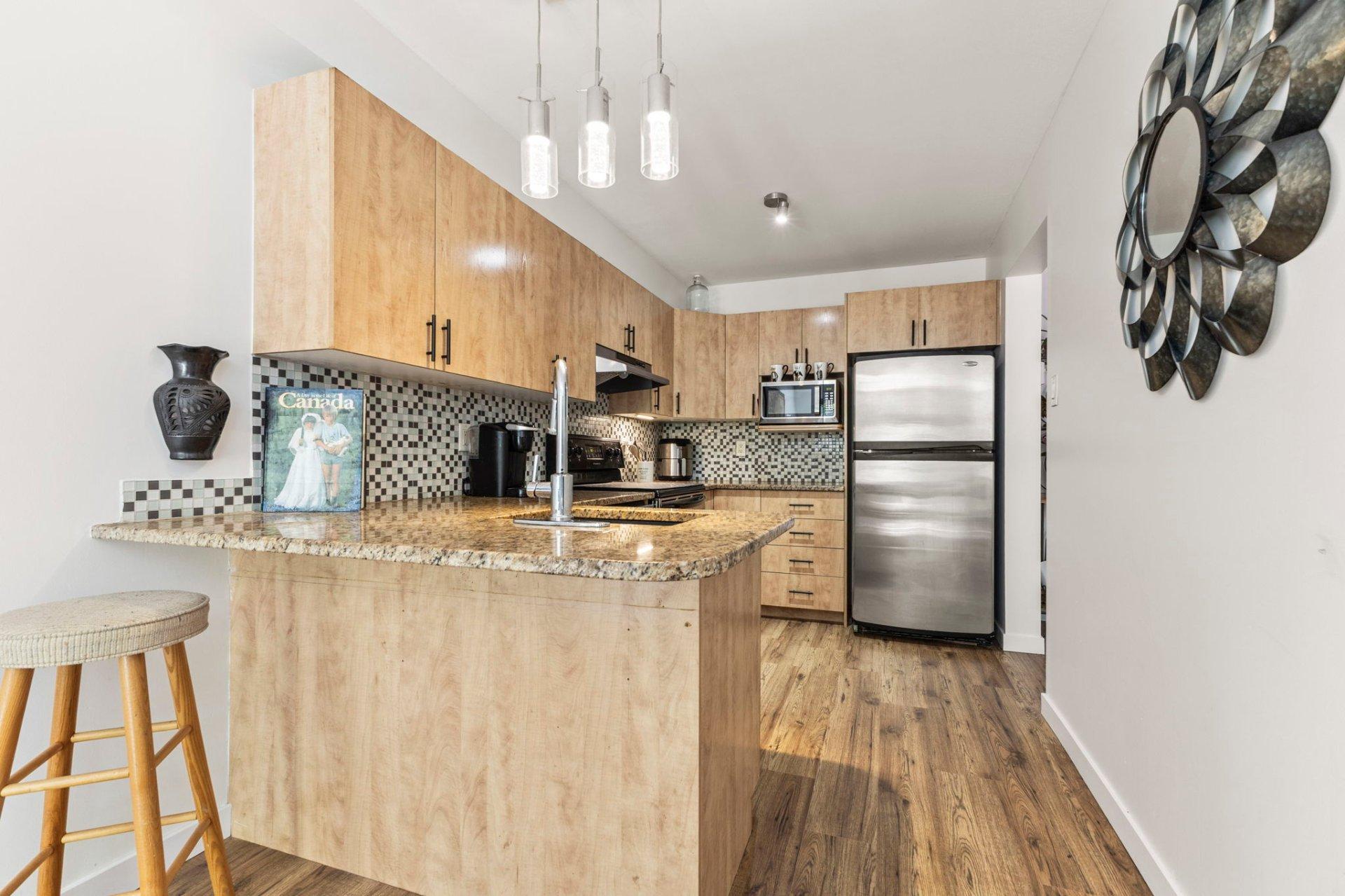 









5


Rue des Tourterelles

,
Gatineau (Hull),




QC
J9A3T3

