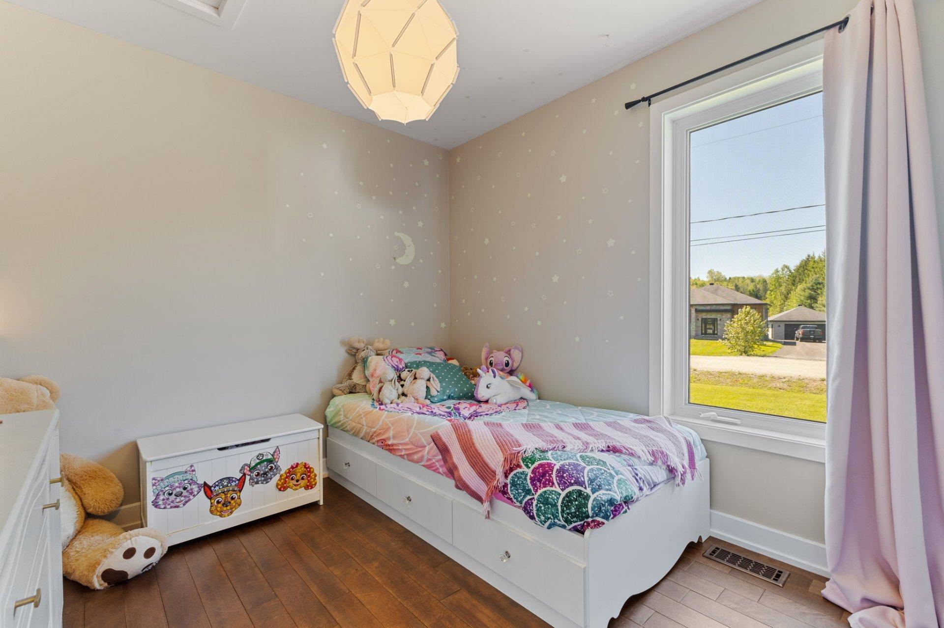 









7


Imp. de Charlesbourg

,
Cantley,




QC
J8V3M7

