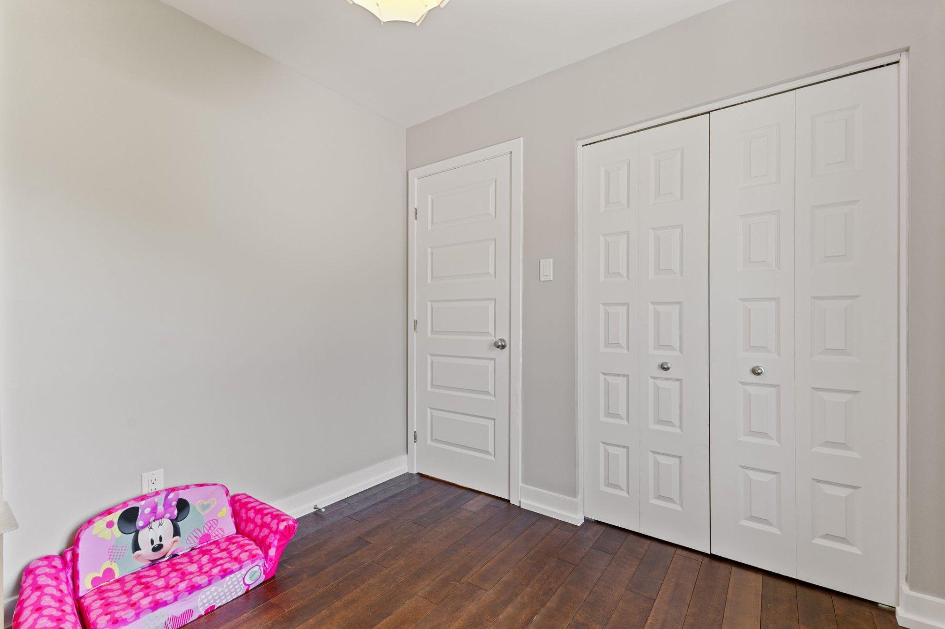 









7


Imp. de Charlesbourg

,
Cantley,




QC
J8V3M7


