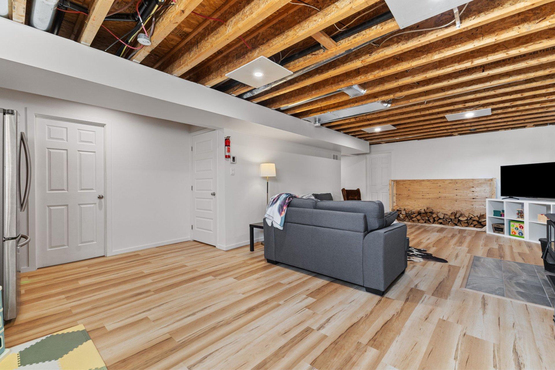 









7


Imp. de Charlesbourg

,
Cantley,




QC
J8V3M7

