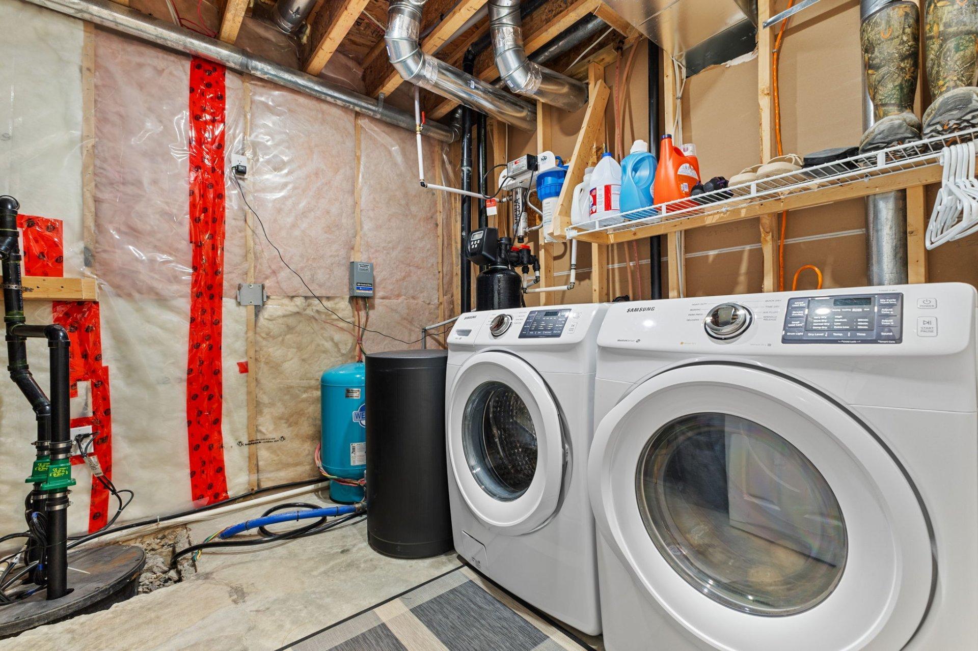 









7


Imp. de Charlesbourg

,
Cantley,




QC
J8V3M7

