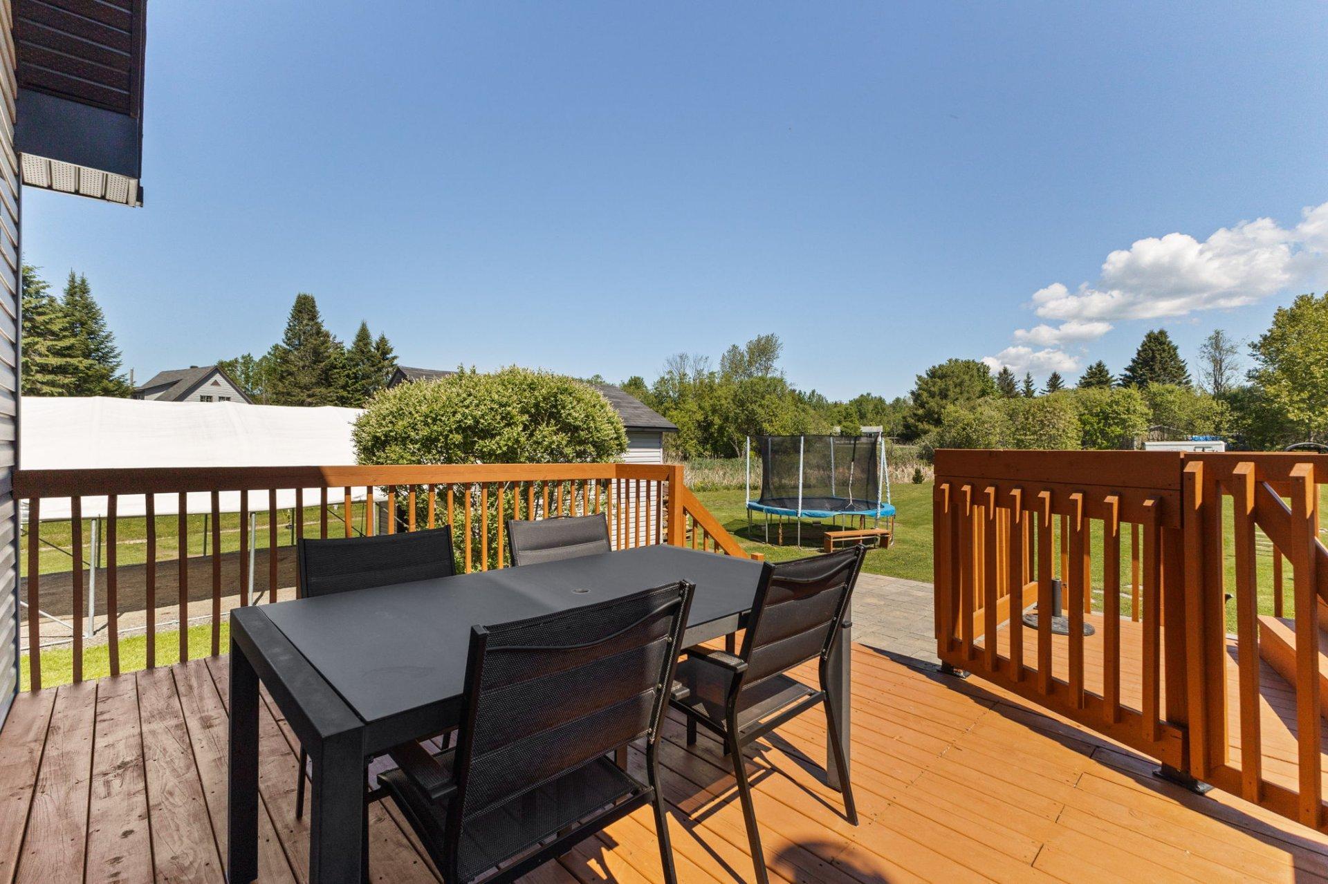 









7


Imp. de Charlesbourg

,
Cantley,




QC
J8V3M7

