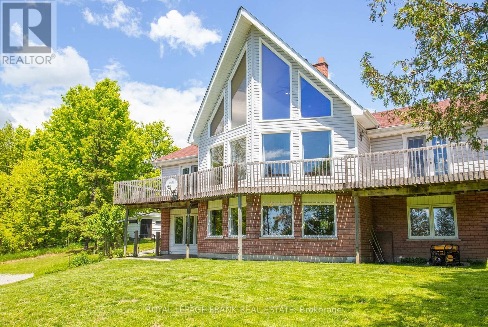 












884 CENTRE LINE ROAD

,
Marmora and Lake (Marmora Ward),




Ontario
K0K2M0

