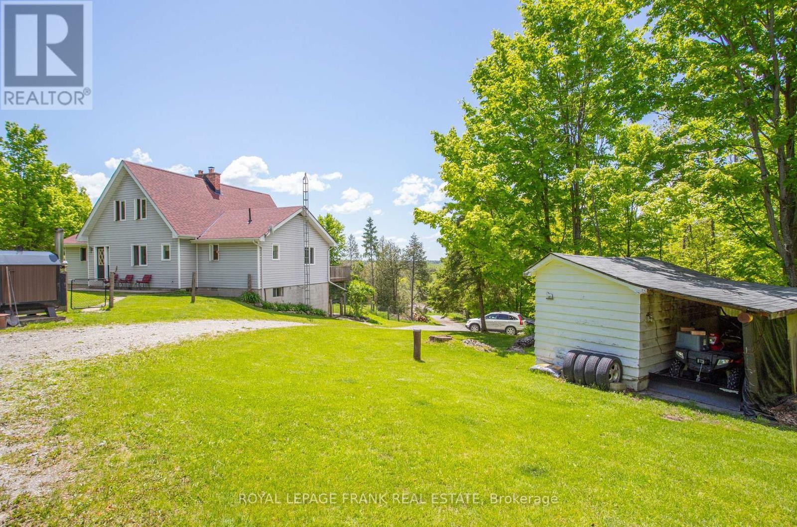 












884 CENTRE LINE ROAD

,
Marmora and Lake (Marmora Ward),




Ontario
K0K2M0


