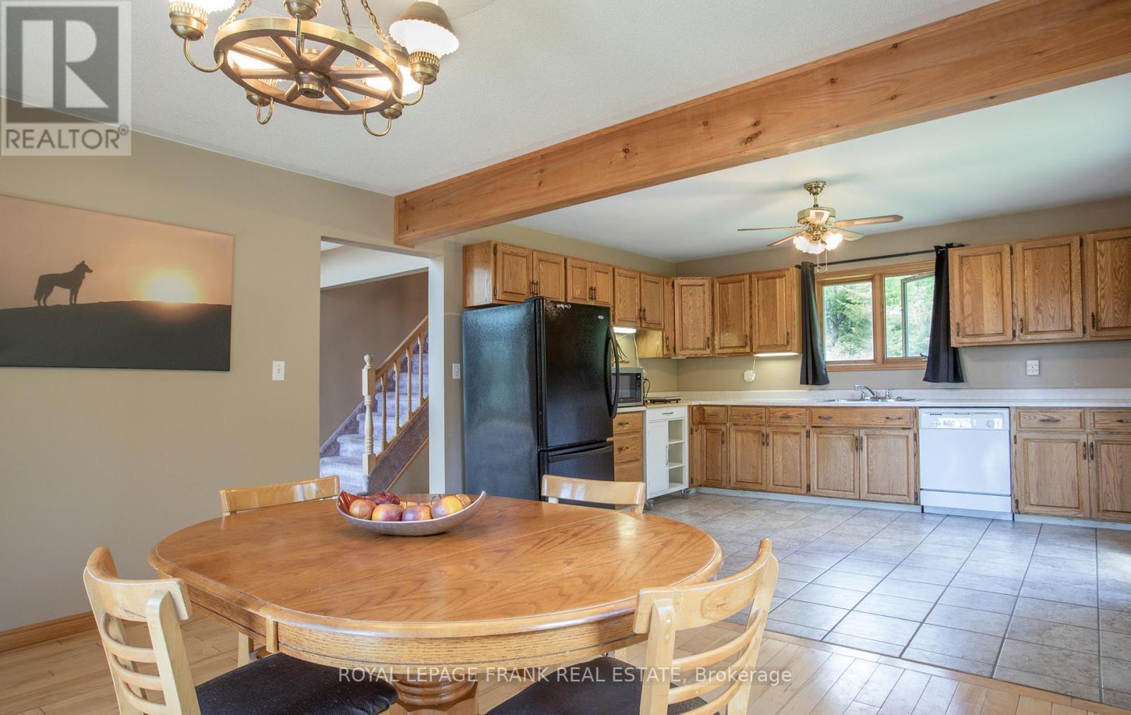 












884 CENTRE LINE ROAD

,
Marmora and Lake (Marmora Ward),




Ontario
K0K2M0

