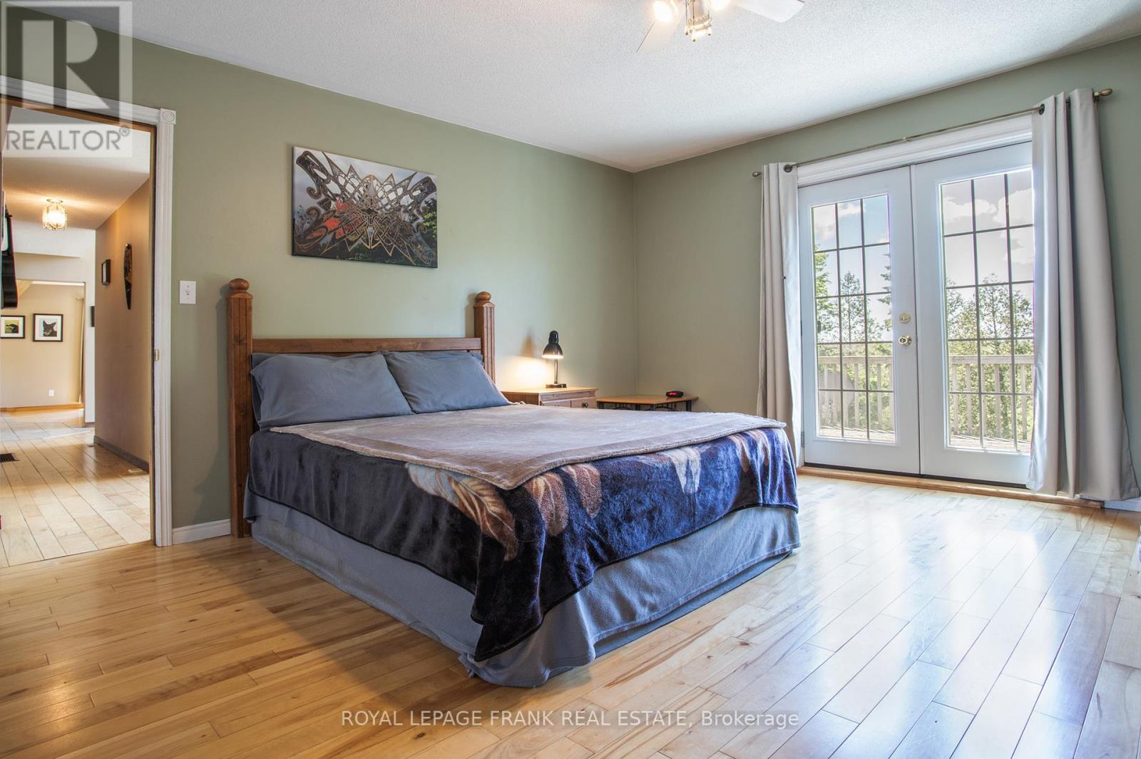 












884 CENTRE LINE ROAD

,
Marmora and Lake (Marmora Ward),




Ontario
K0K2M0

