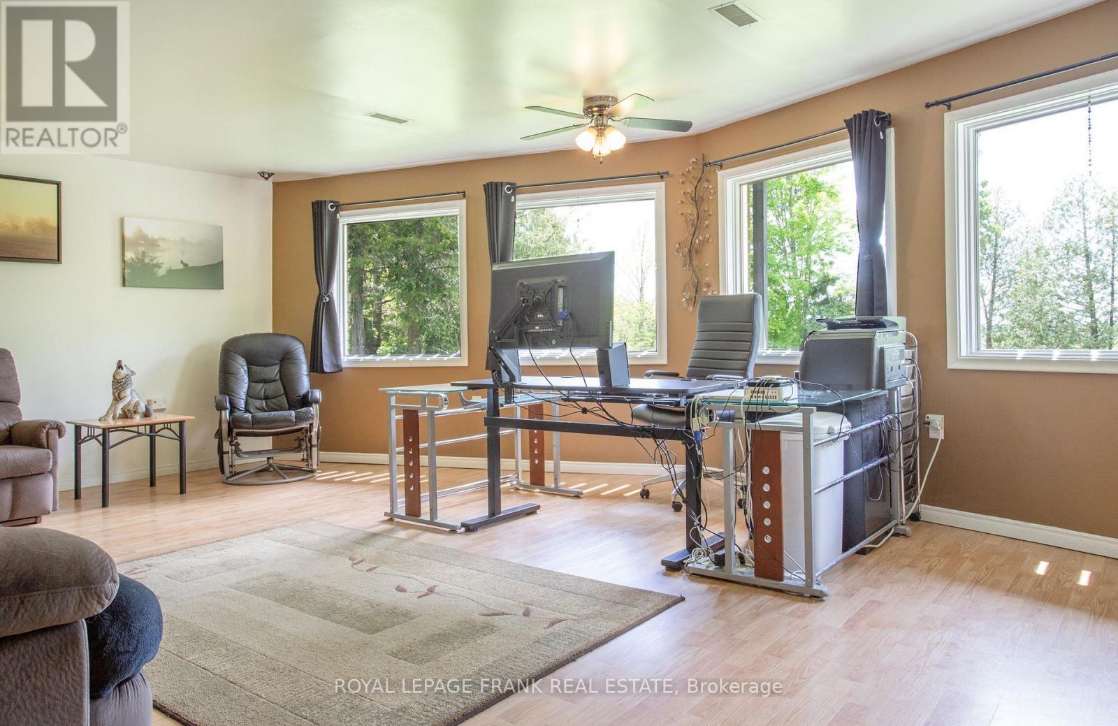 












884 CENTRE LINE ROAD

,
Marmora and Lake (Marmora Ward),




Ontario
K0K2M0

