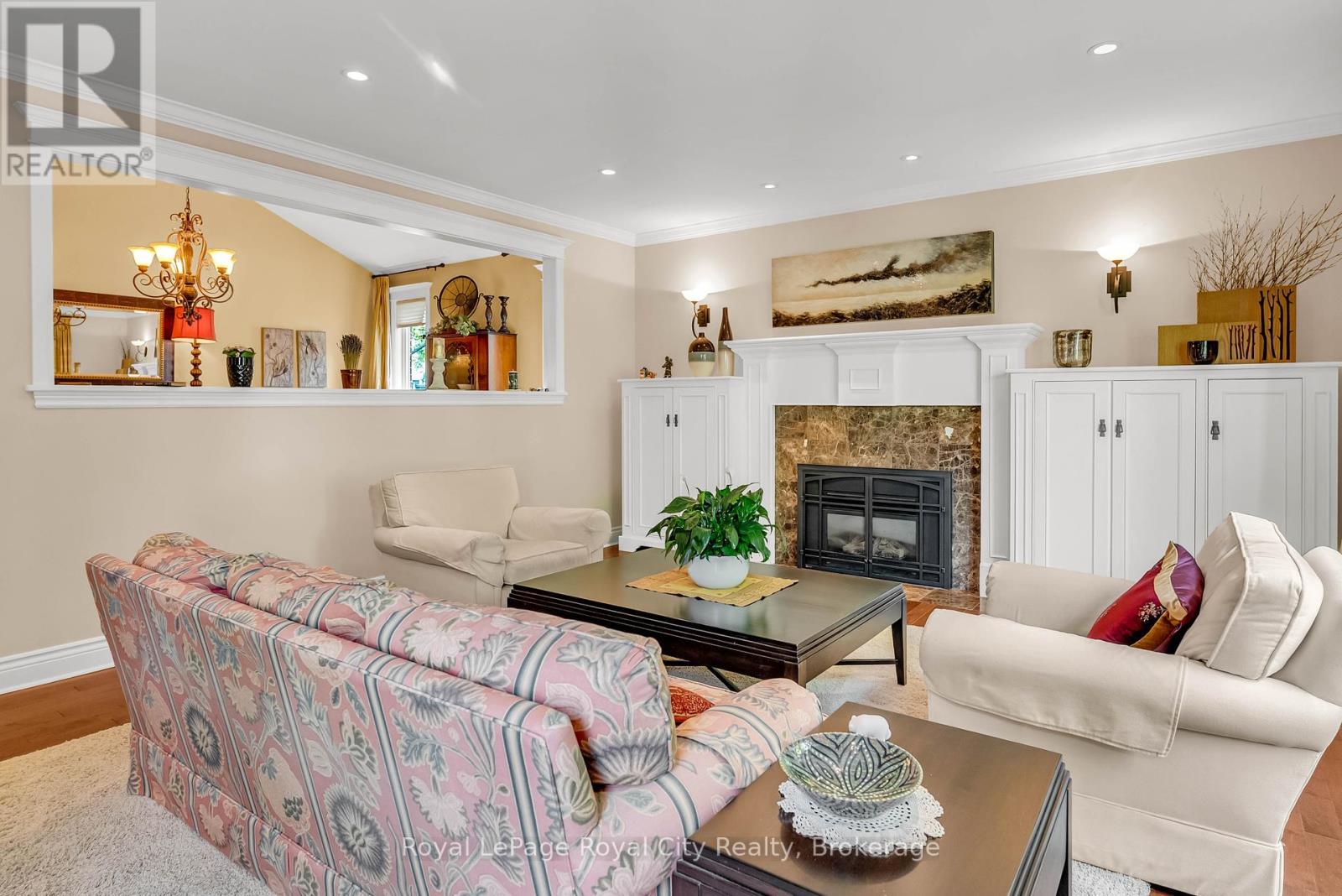 












12 WOOD DUCK COURT

,
Guelph (Kortright Hills),




Ontario
N1C1B1

