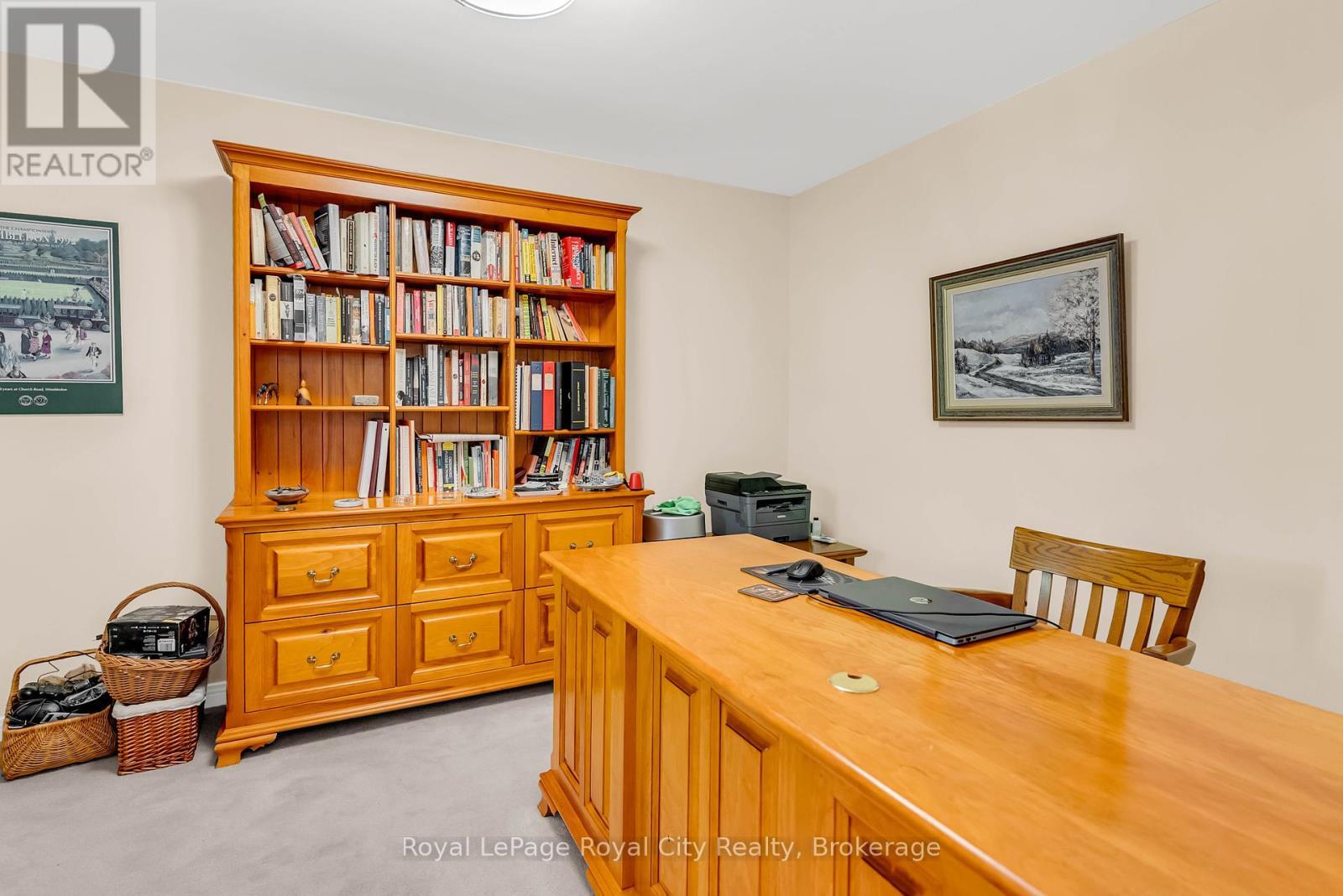 












12 WOOD DUCK COURT

,
Guelph (Kortright Hills),




Ontario
N1C1B1

