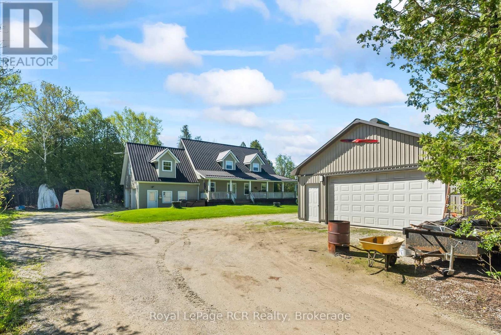 












149 GLENDALE AIRPORT ROAD

,
Chatsworth,




Ontario
N0H1R0

