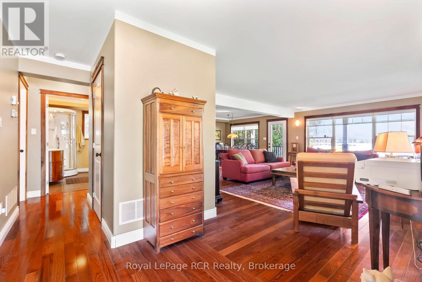 












149 GLENDALE AIRPORT ROAD

,
Chatsworth,




Ontario
N0H1R0

