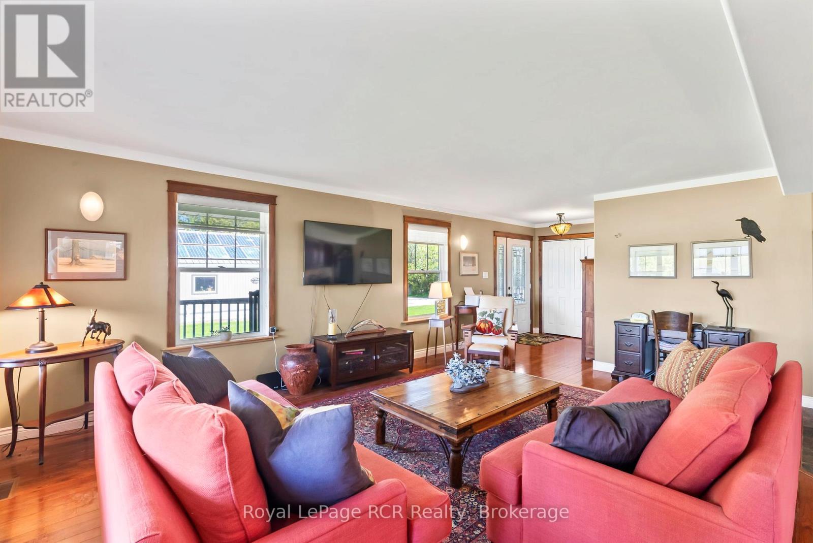 












149 GLENDALE AIRPORT ROAD

,
Chatsworth,




Ontario
N0H1R0

