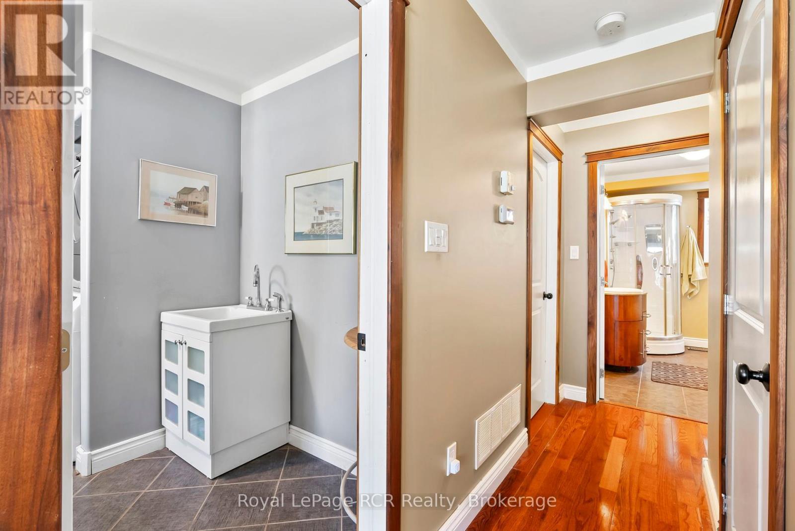












149 GLENDALE AIRPORT ROAD

,
Chatsworth,




Ontario
N0H1R0

