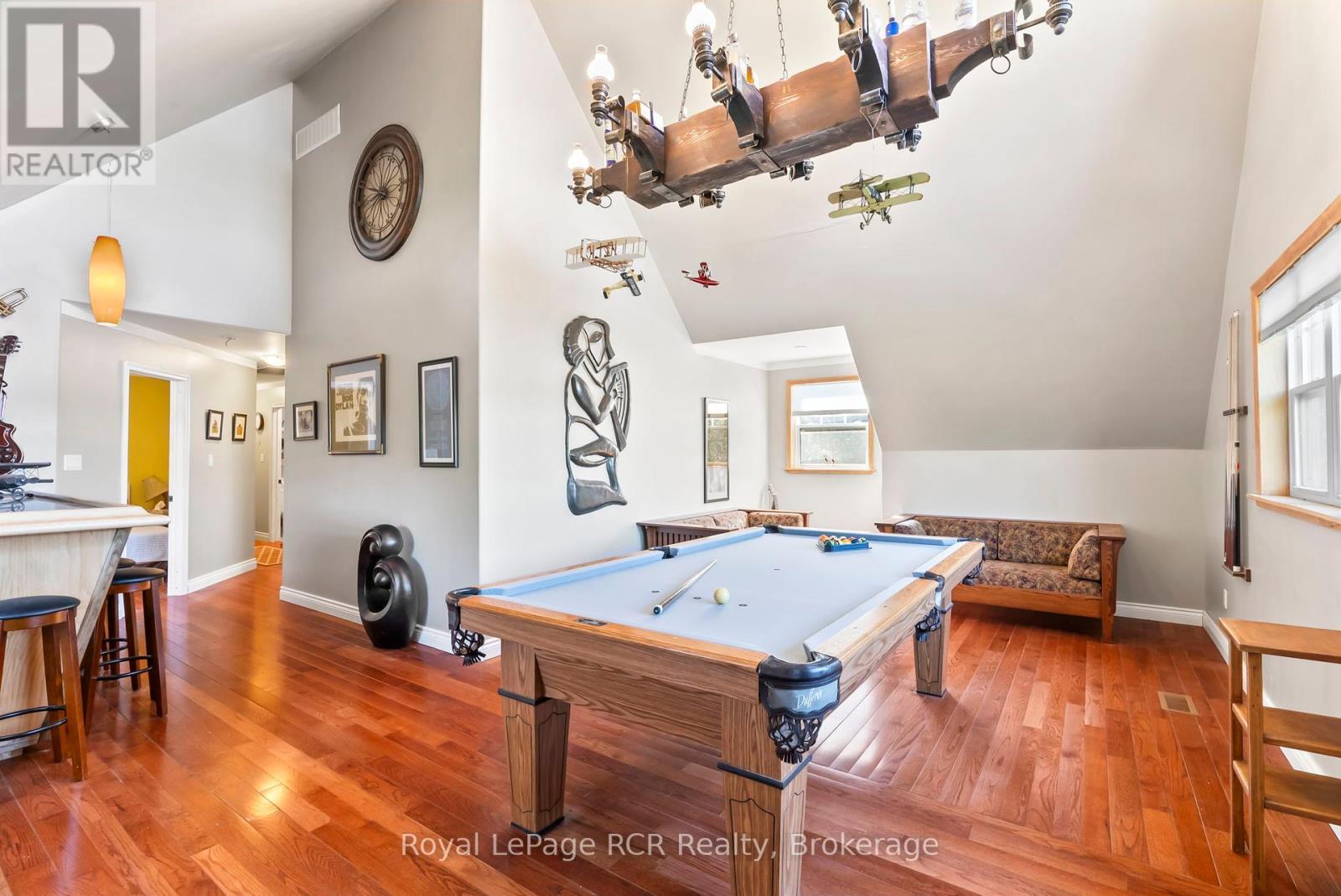 












149 GLENDALE AIRPORT ROAD

,
Chatsworth,




Ontario
N0H1R0

