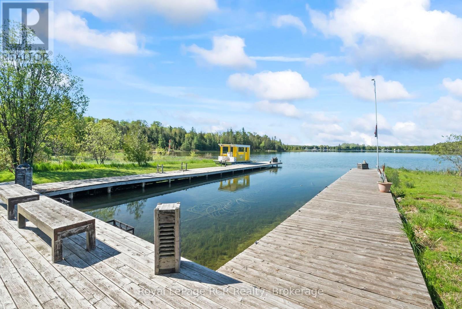 












149 GLENDALE AIRPORT ROAD

,
Chatsworth,




Ontario
N0H1R0

