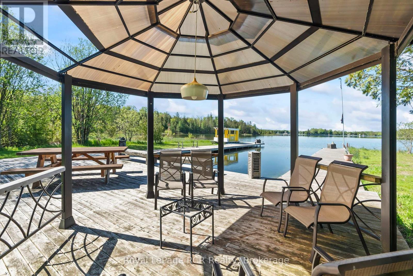 












149 GLENDALE AIRPORT ROAD

,
Chatsworth,




Ontario
N0H1R0


