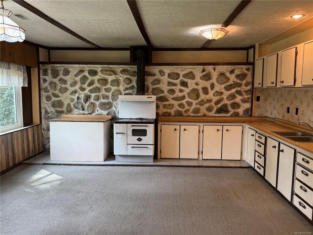 









6756


Doumont

Rd,
Nanaimo,




BC
V9T 6H1

