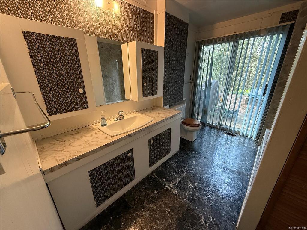 









6756


Doumont

Rd,
Nanaimo,




BC
V9T 6H1

