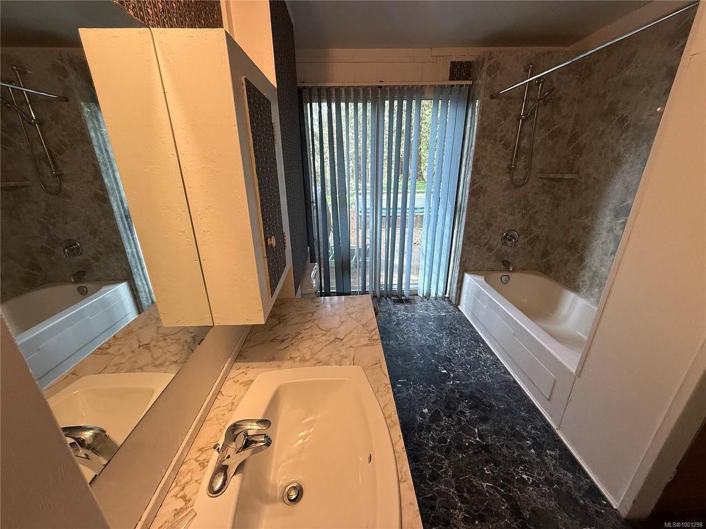 









6756


Doumont

Rd,
Nanaimo,




BC
V9T 6H1

