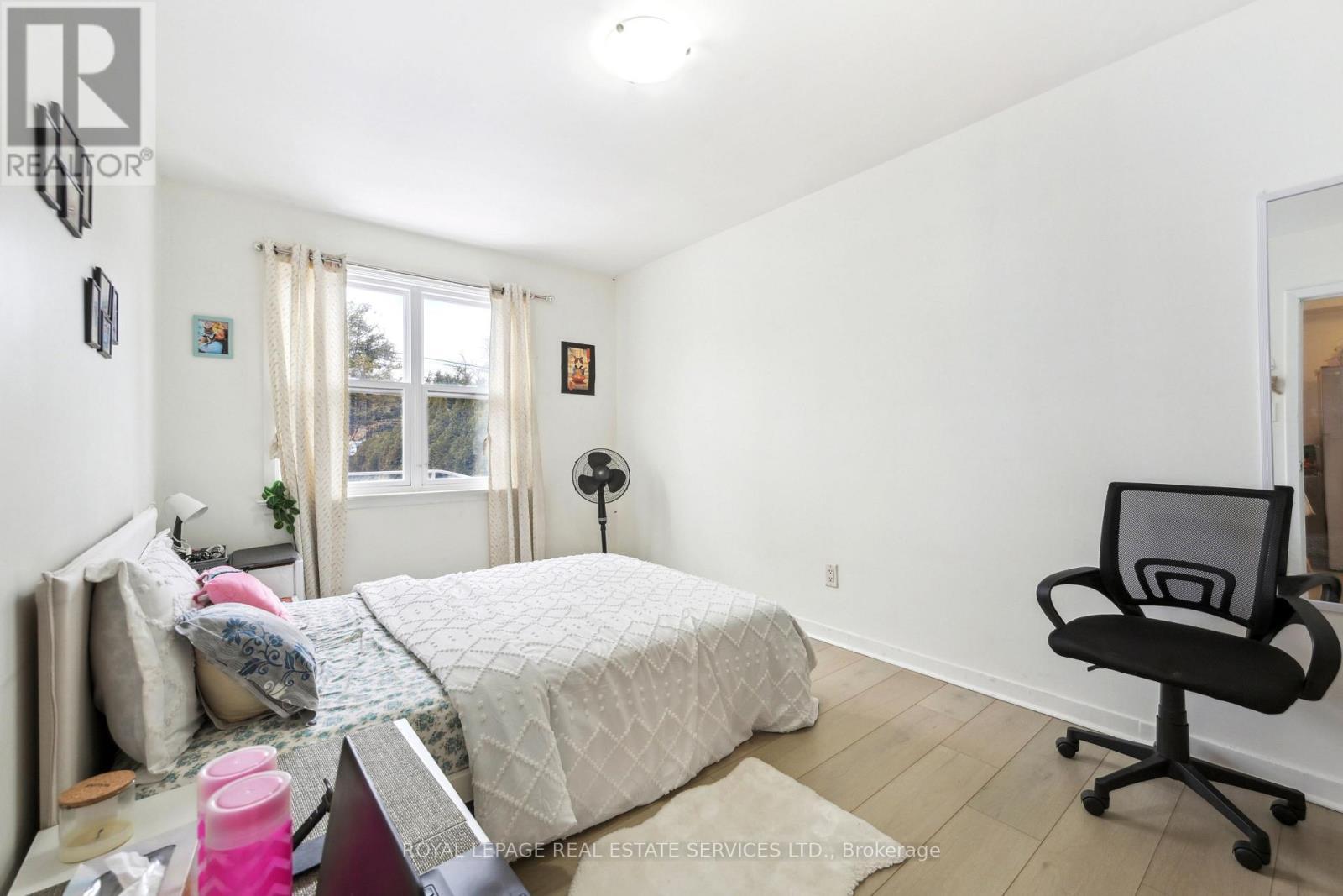 












60 MURRIE STREET

,
Toronto,




Ontario
M8V1X7

