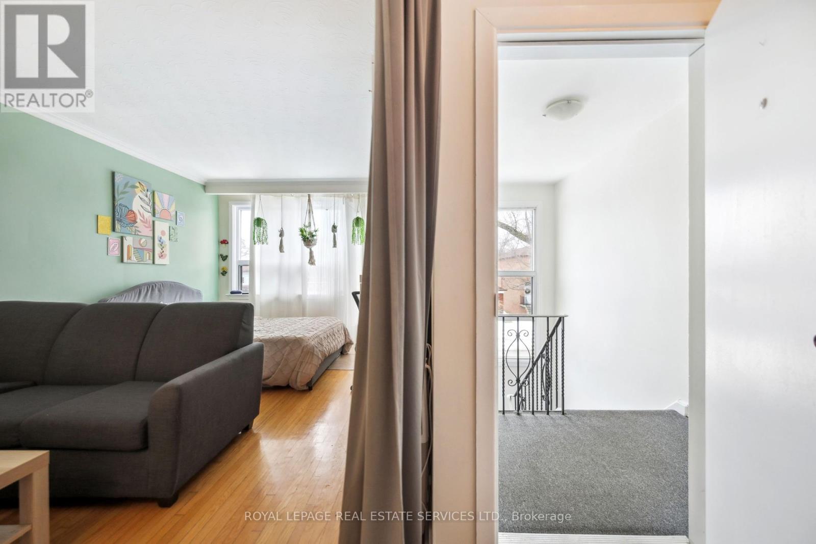 












60 MURRIE STREET

,
Toronto,




Ontario
M8V1X7

