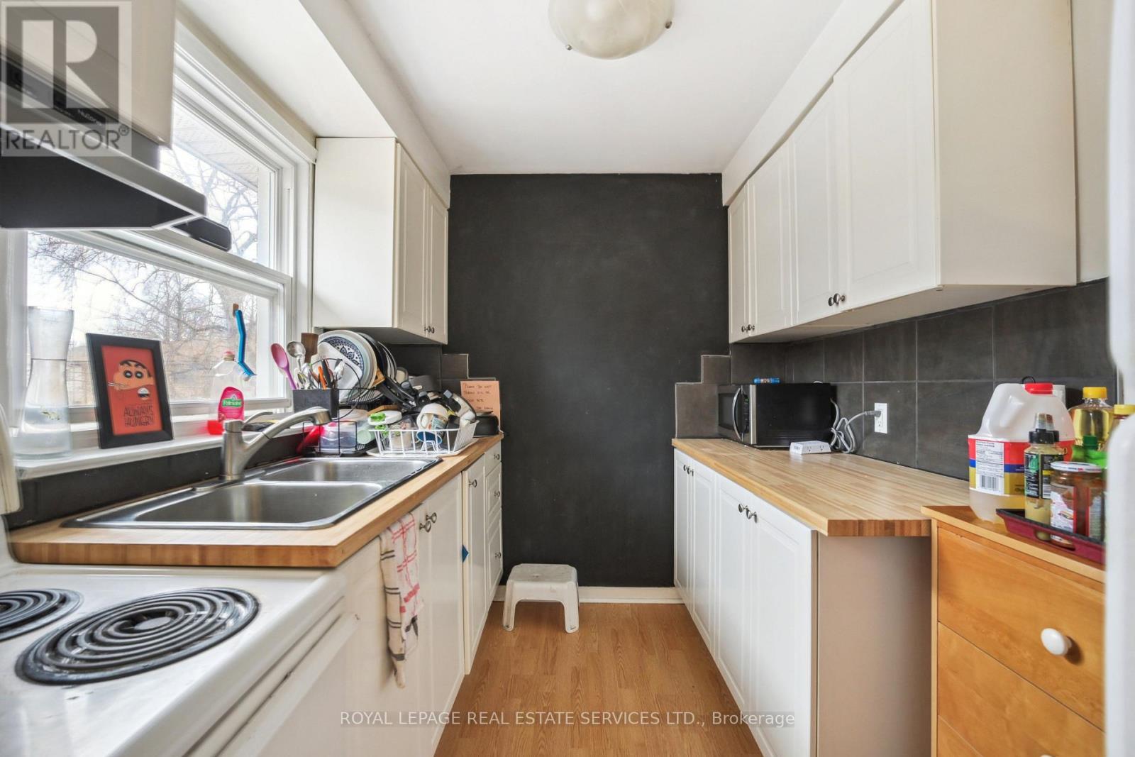 












60 MURRIE STREET

,
Toronto,




Ontario
M8V1X7

