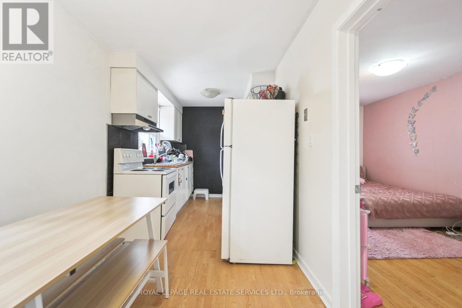 












60 MURRIE STREET

,
Toronto,




Ontario
M8V1X7

