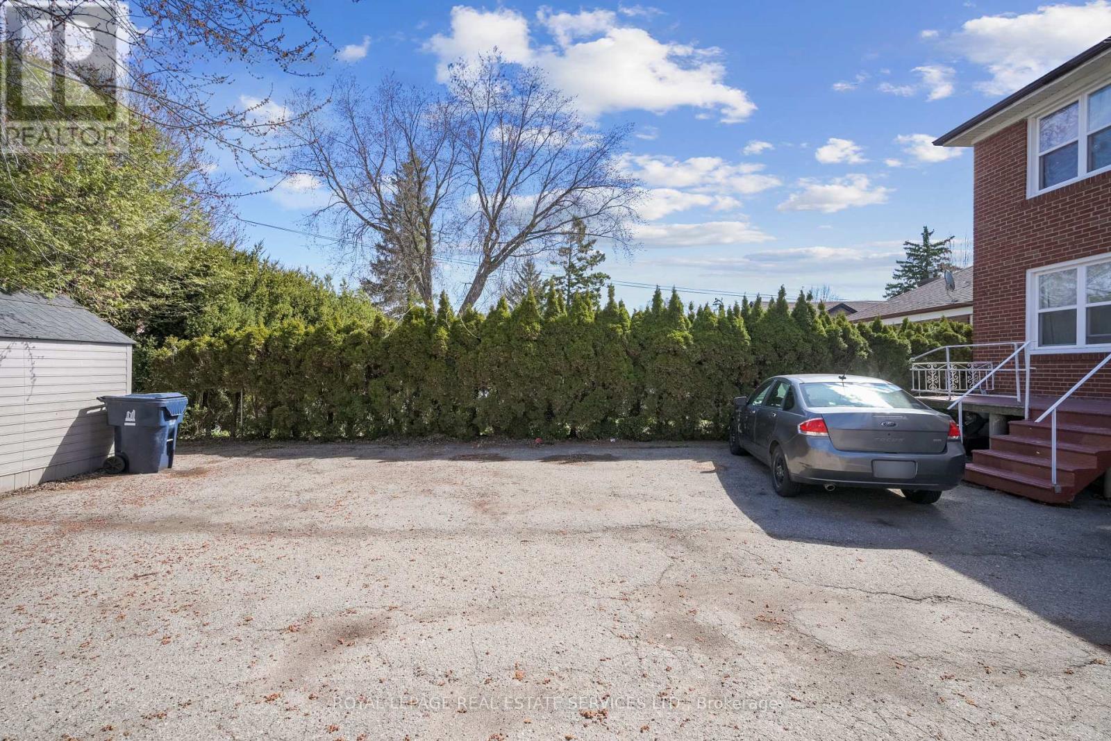 












60 MURRIE STREET

,
Toronto,




Ontario
M8V1X7


