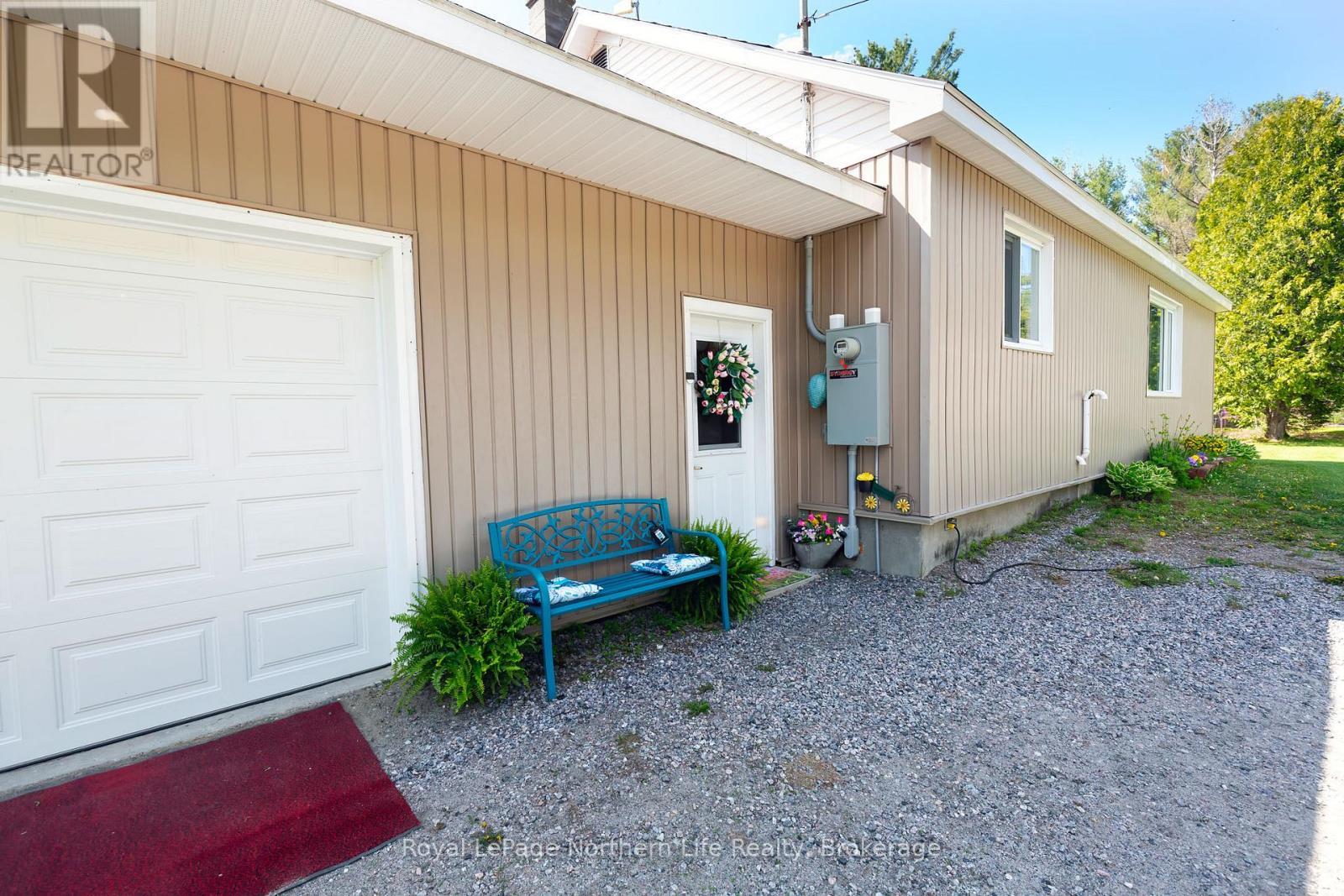 












81 BEAR LAKE ROAD

,
West Nipissing (Verner),




Ontario
P0H2M0

