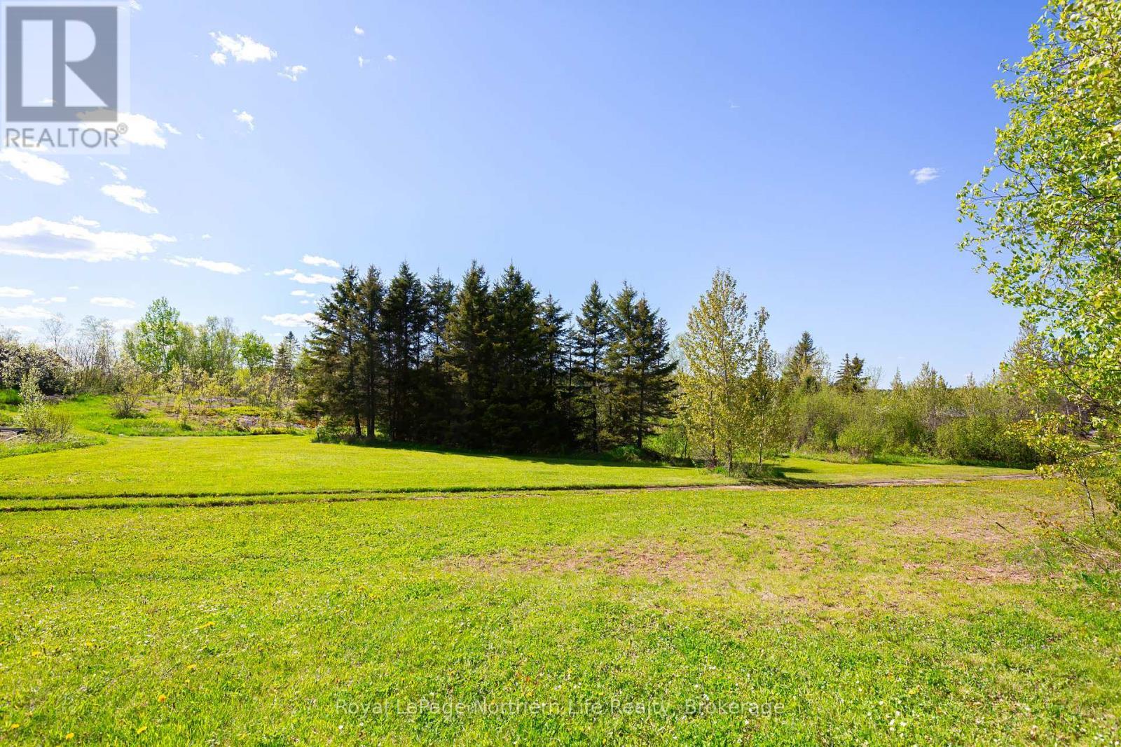 












81 BEAR LAKE ROAD

,
West Nipissing (Verner),




Ontario
P0H2M0

