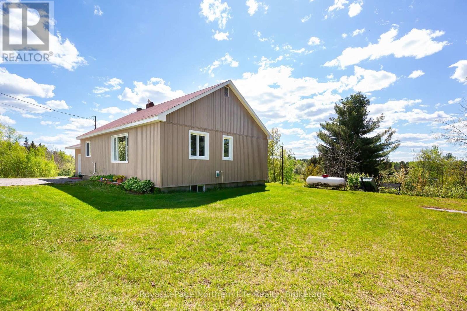 












81 BEAR LAKE ROAD

,
West Nipissing (Verner),




Ontario
P0H2M0

