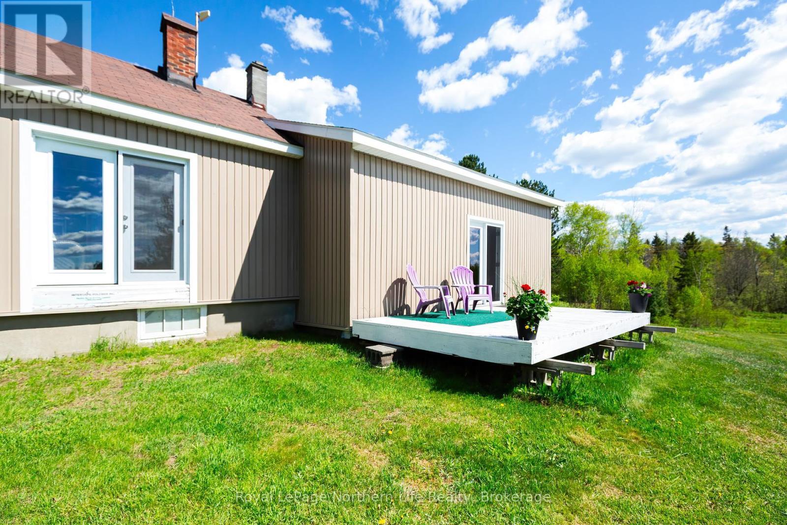 












81 BEAR LAKE ROAD

,
West Nipissing (Verner),




Ontario
P0H2M0


