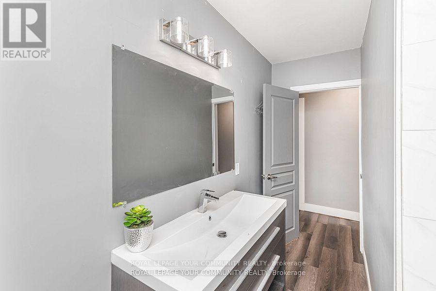 












70 GOLDEN BOULEVARD E

,
Welland,




Ontario
L3B1H6

