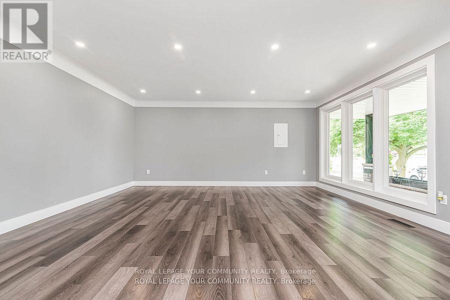 












70 GOLDEN BOULEVARD E

,
Welland,




Ontario
L3B1H6

