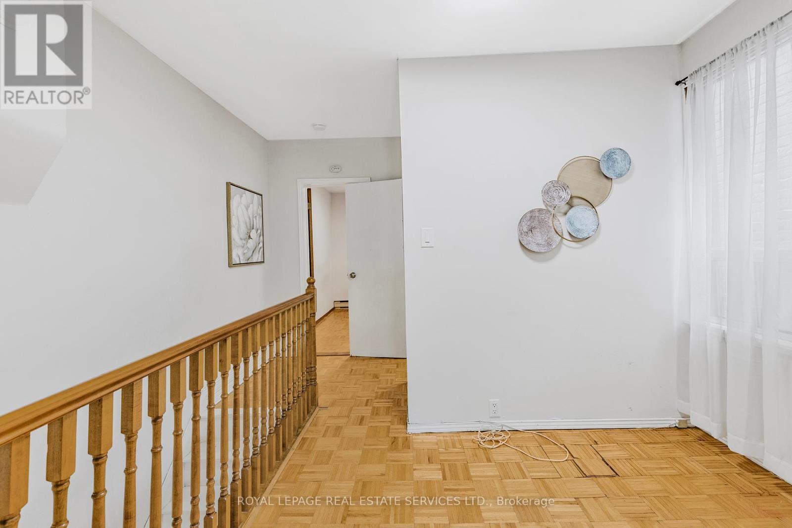 












195 ISLINGTON AVENUE

,
Toronto,




Ontario
M8V3B8

