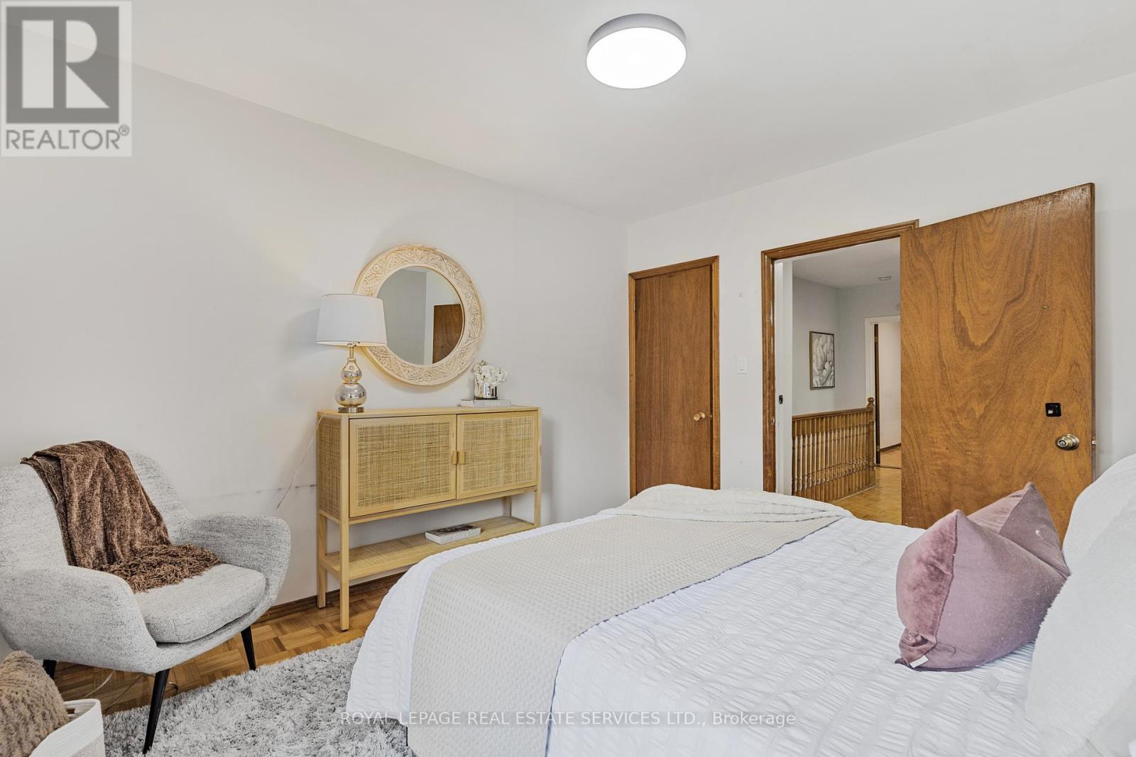 












195 ISLINGTON AVENUE

,
Toronto,




Ontario
M8V3B8

