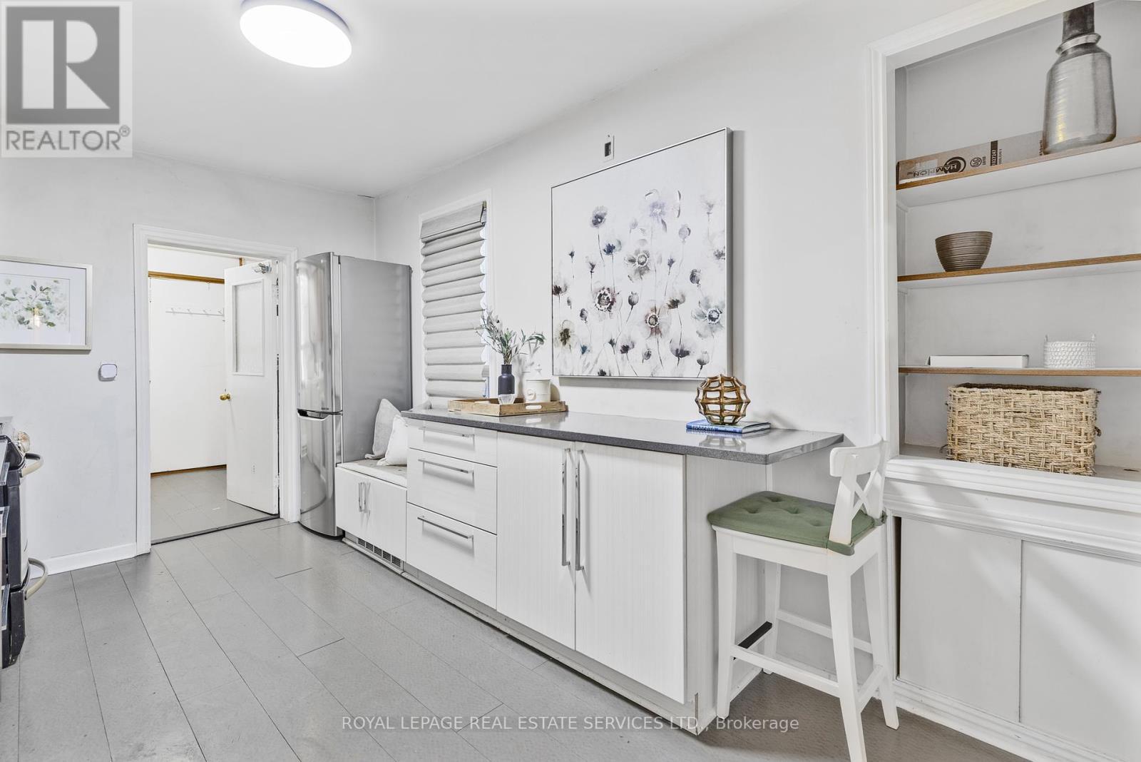 












195 ISLINGTON AVENUE

,
Toronto,




Ontario
M8V3B8

