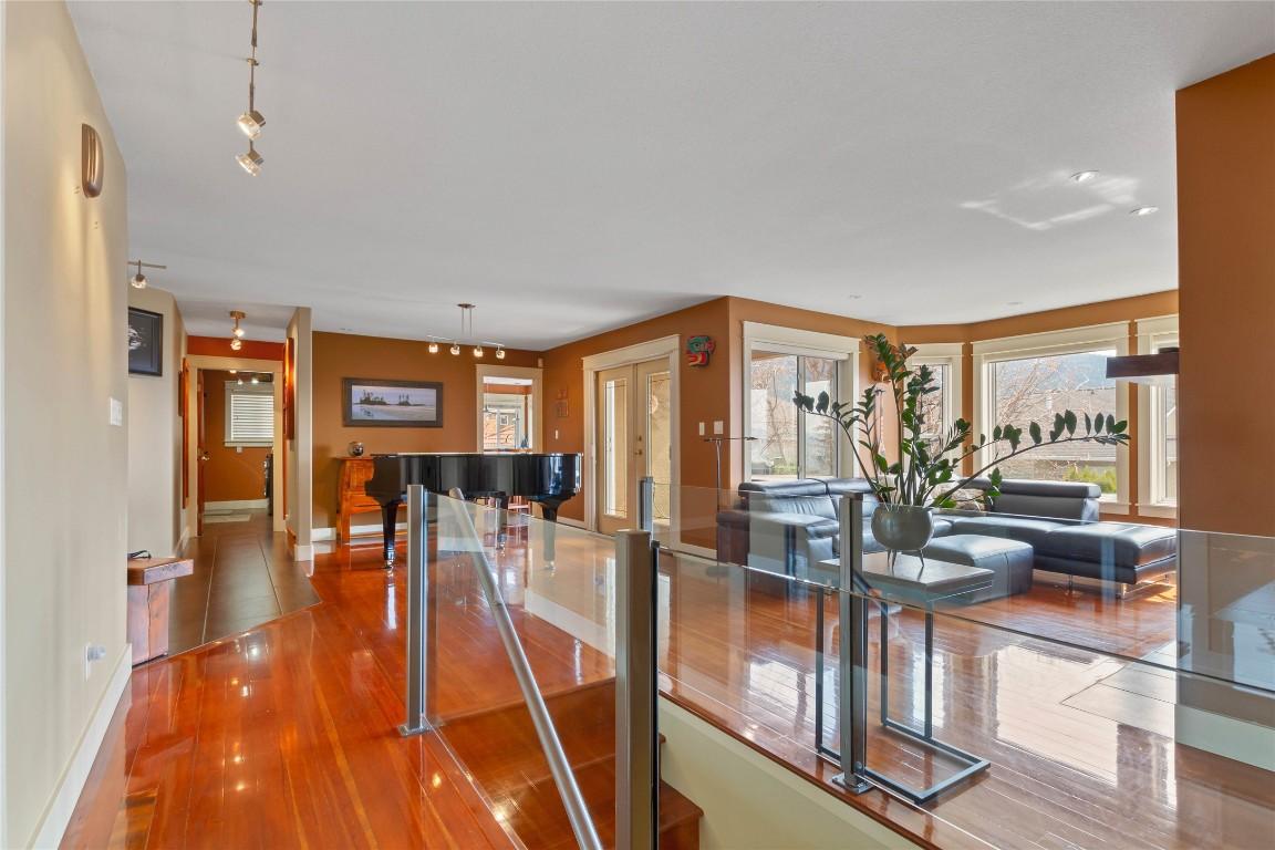 









335


Marmot

Court,
Vernon,




BC
V1B 2W8

