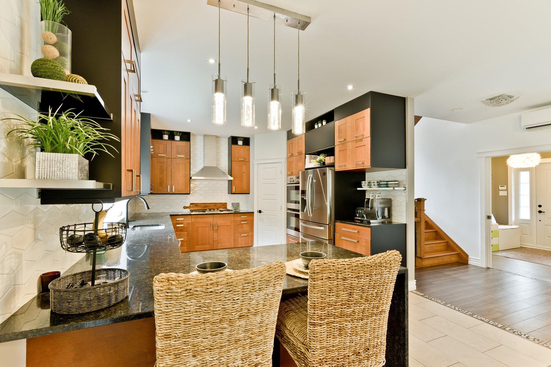 









11


Rue des Mésanges

,
Saint-François-Xavier-de-Brompton,




QC
J0B2V0

