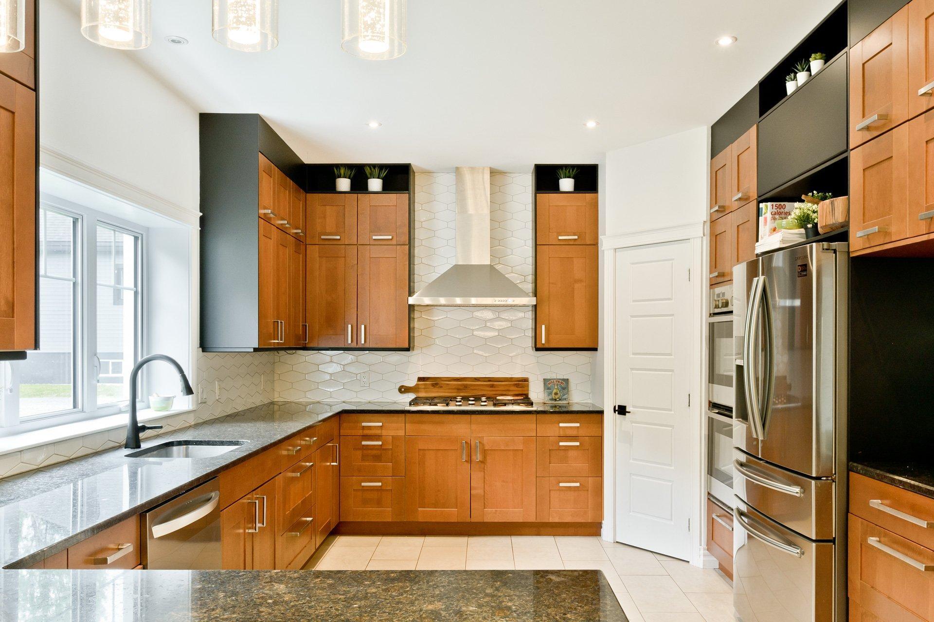 









11


Rue des Mésanges

,
Saint-François-Xavier-de-Brompton,




QC
J0B2V0

