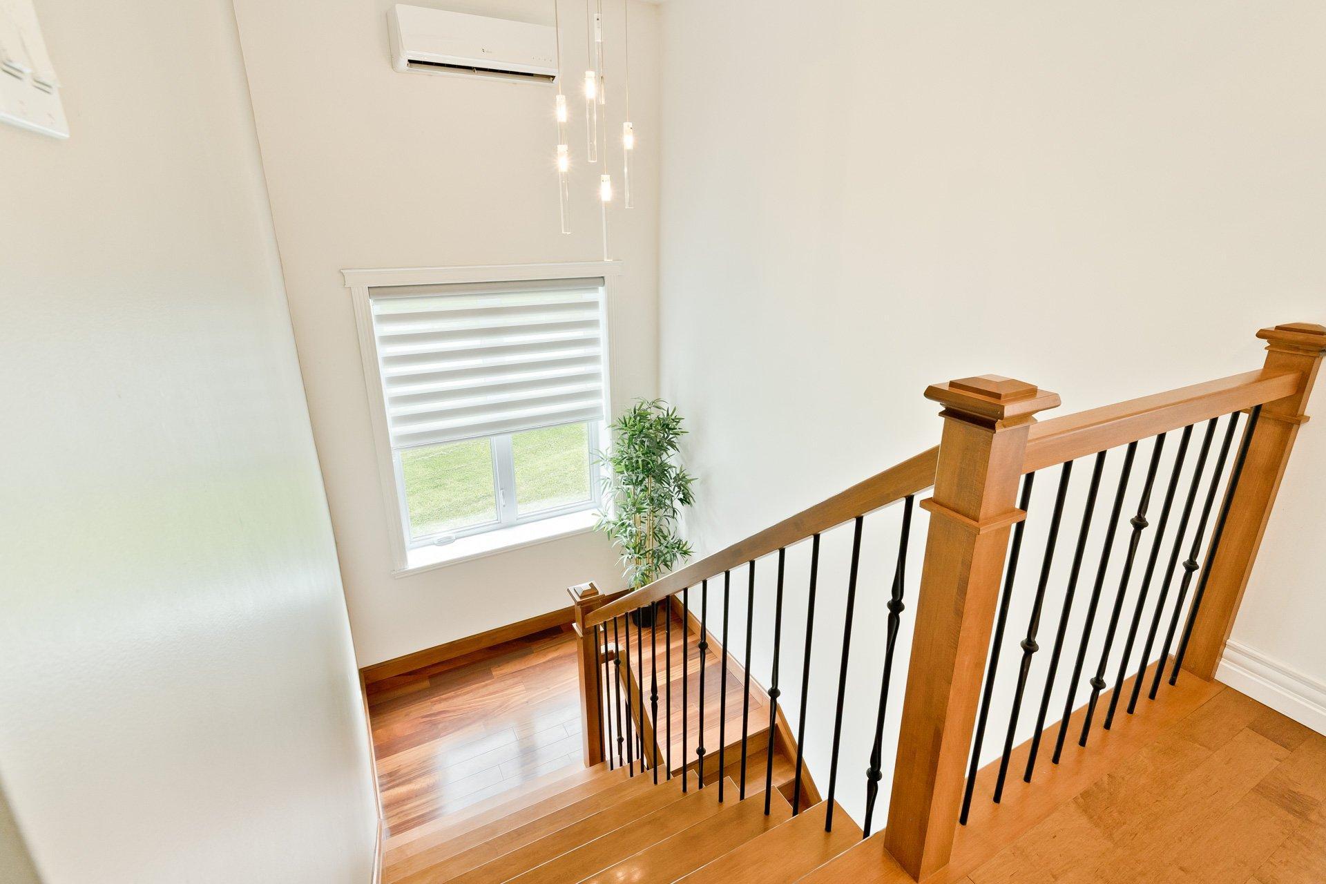 









11


Rue des Mésanges

,
Saint-François-Xavier-de-Brompton,




QC
J0B2V0

