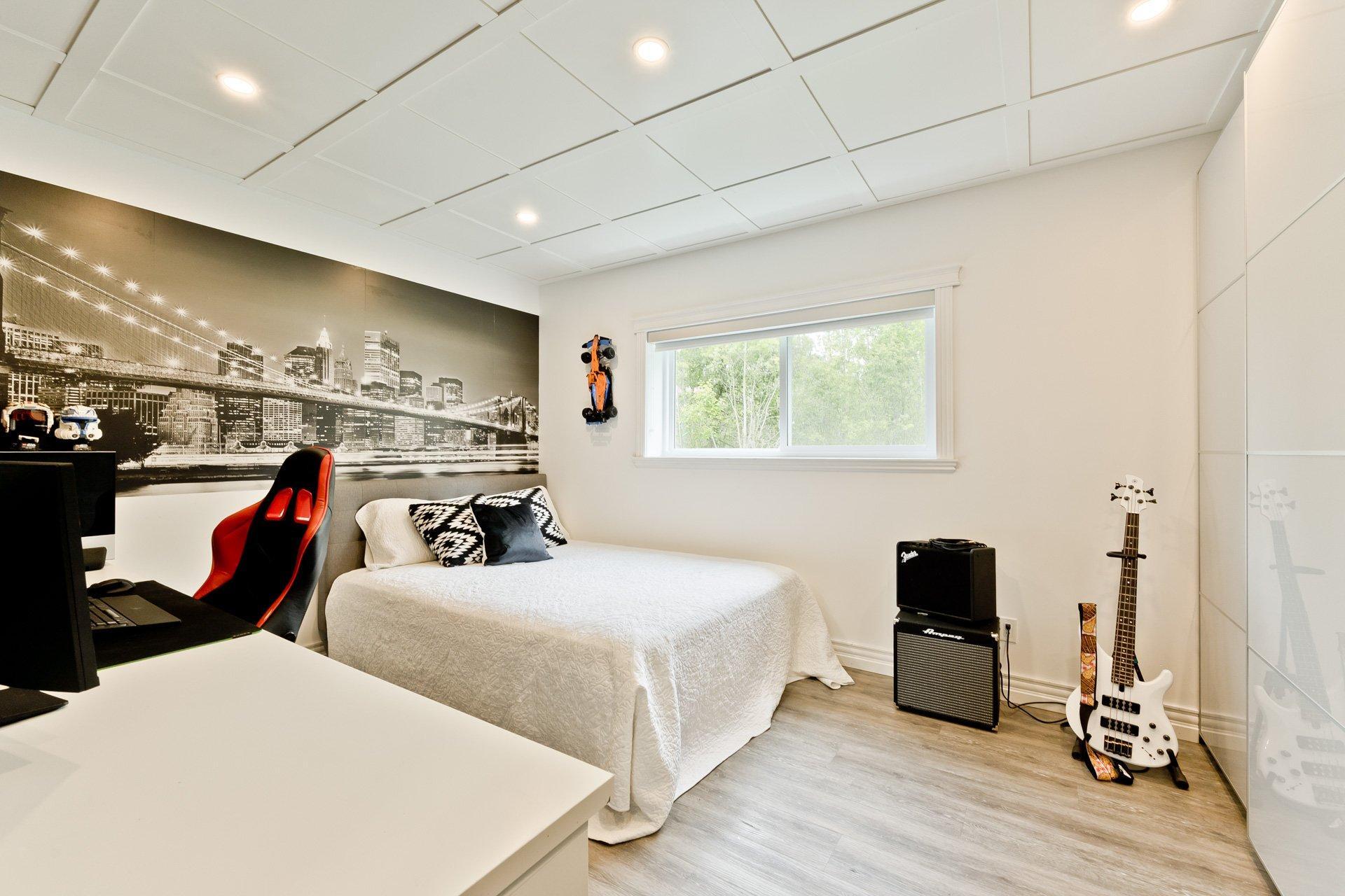 









11


Rue des Mésanges

,
Saint-François-Xavier-de-Brompton,




QC
J0B2V0

