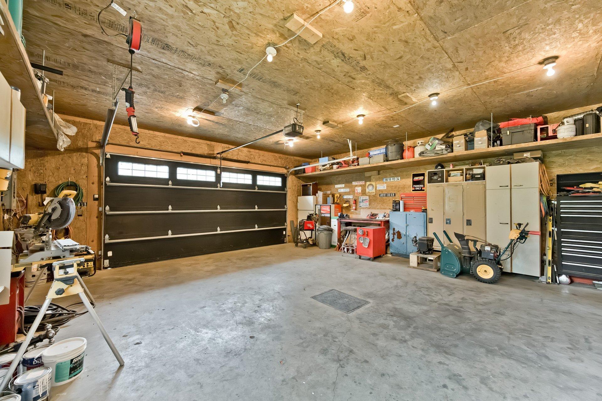 









11


Rue des Mésanges

,
Saint-François-Xavier-de-Brompton,




QC
J0B2V0

