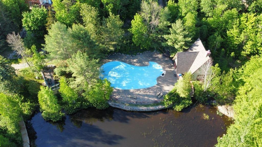 









234


Ch. de la Forêt

, 4,
Mont-Tremblant,




QC
J8E3K3

