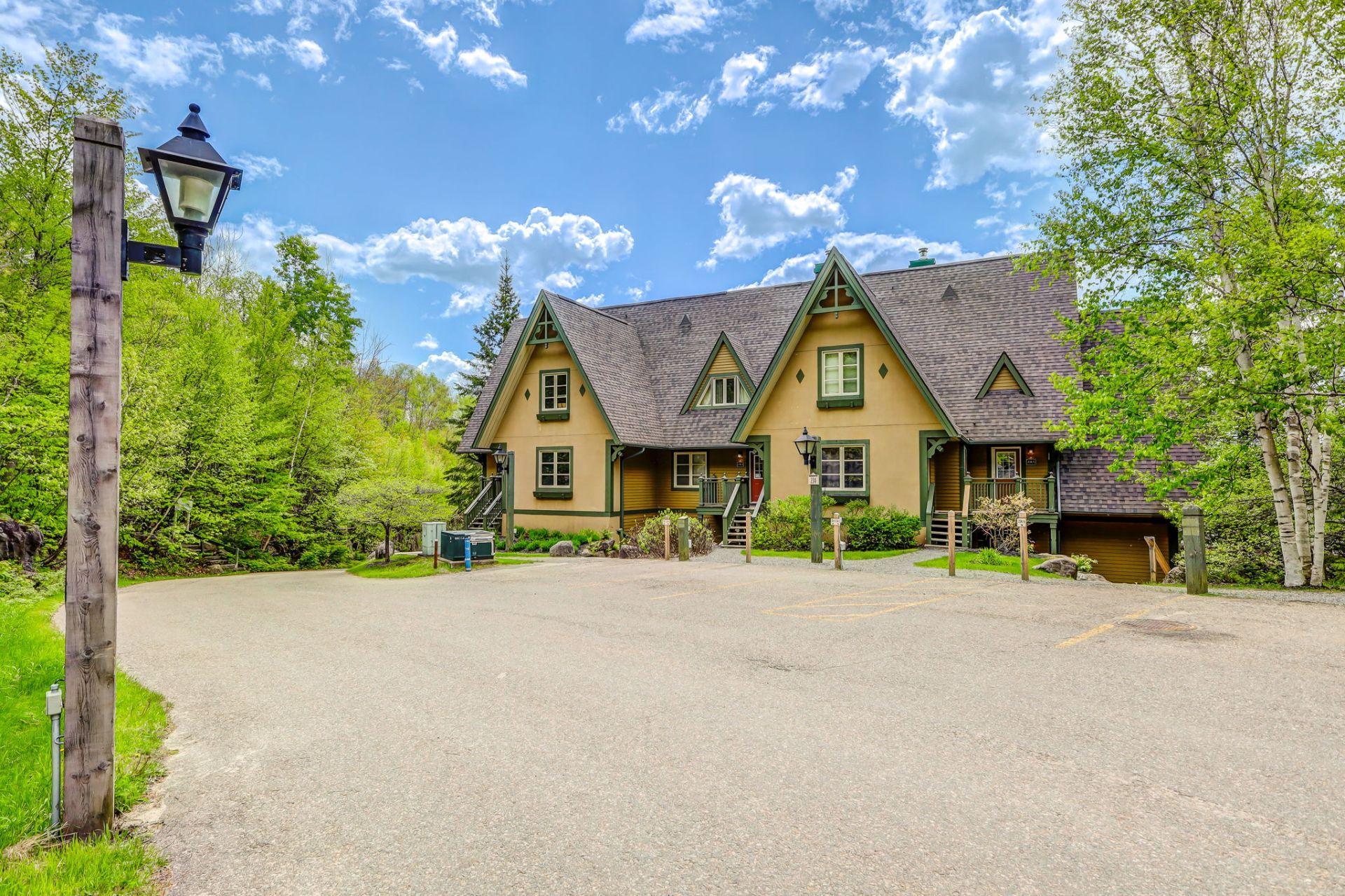 









234


Ch. de la Forêt

, 4,
Mont-Tremblant,




QC
J8E3K3

