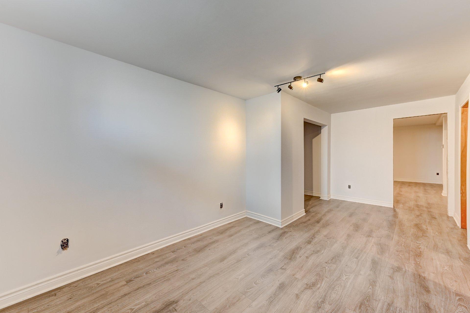 









139


Rue Cusson

,
Delson,




QC
J5B1M5

