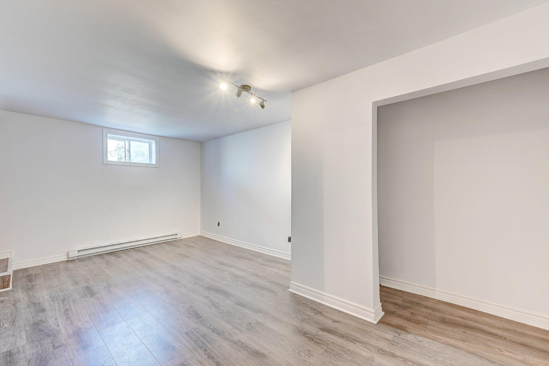 









139


Rue Cusson

,
Delson,




QC
J5B1M5


