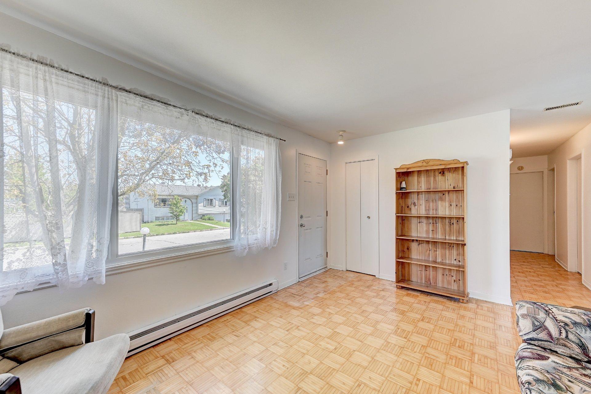 









139


Rue Cusson

,
Delson,




QC
J5B1M5

