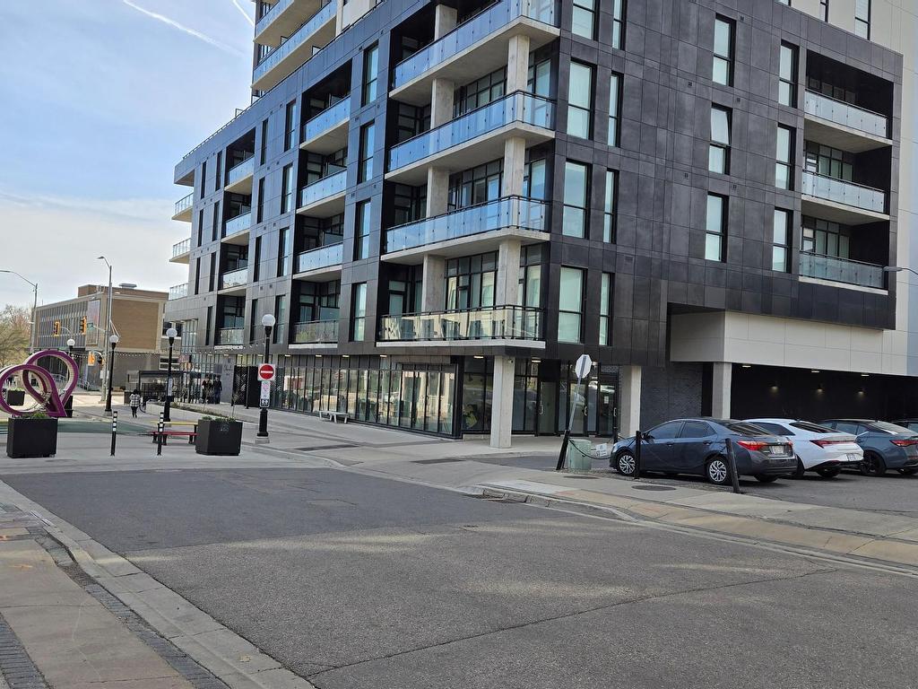 









60


Charles

Street West, 1202,
Kitchener,




ON
N2G 0C9

